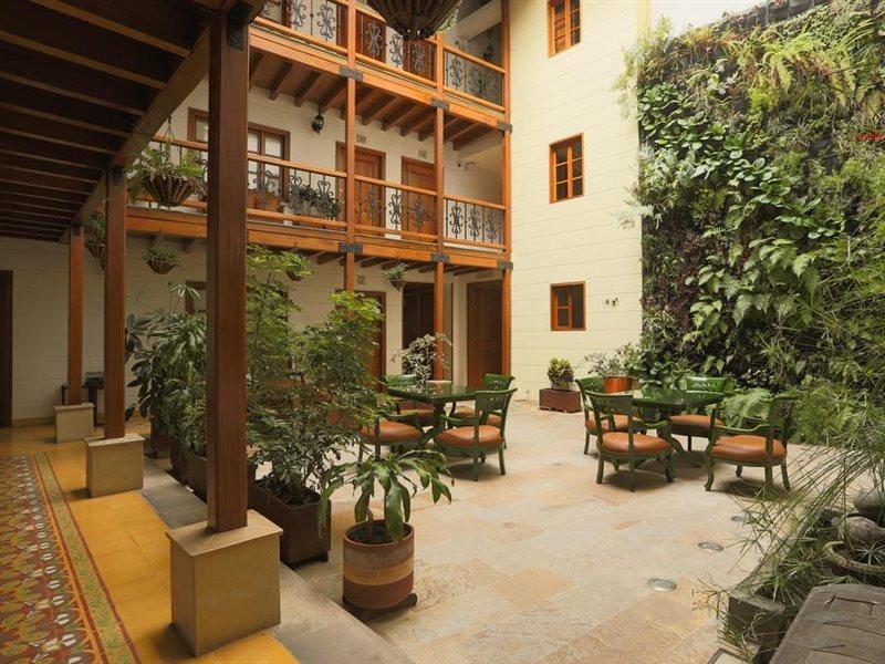 Hotel Santa Lucia Boutique Spa ボゴタ エクステリア 写真 Patio of the hotel