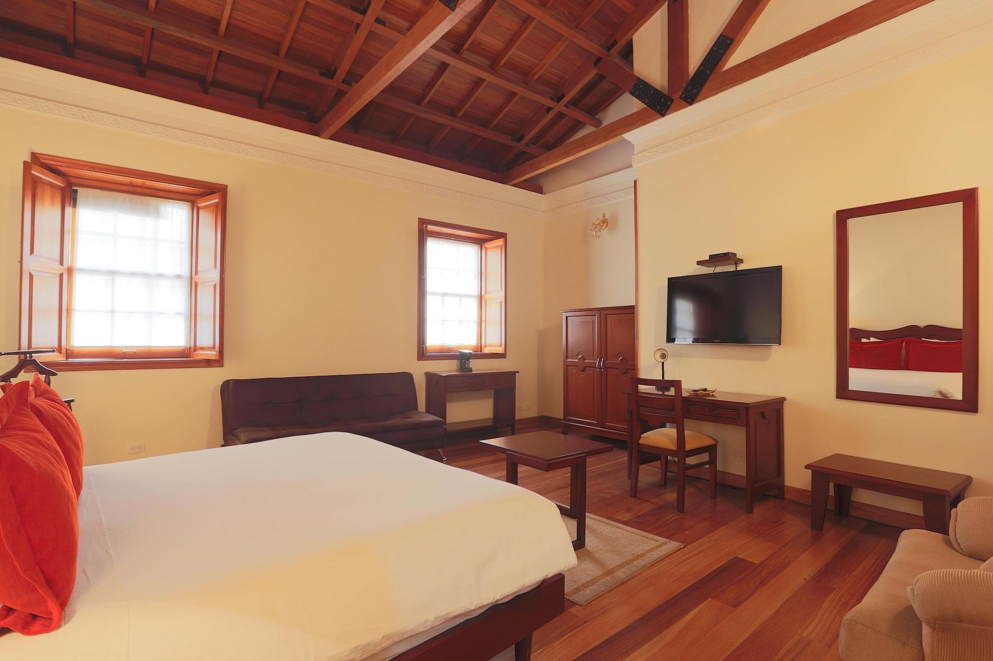 Hotel Santa Lucia Boutique Spa ボゴタ エクステリア 写真 A room at the hotel
