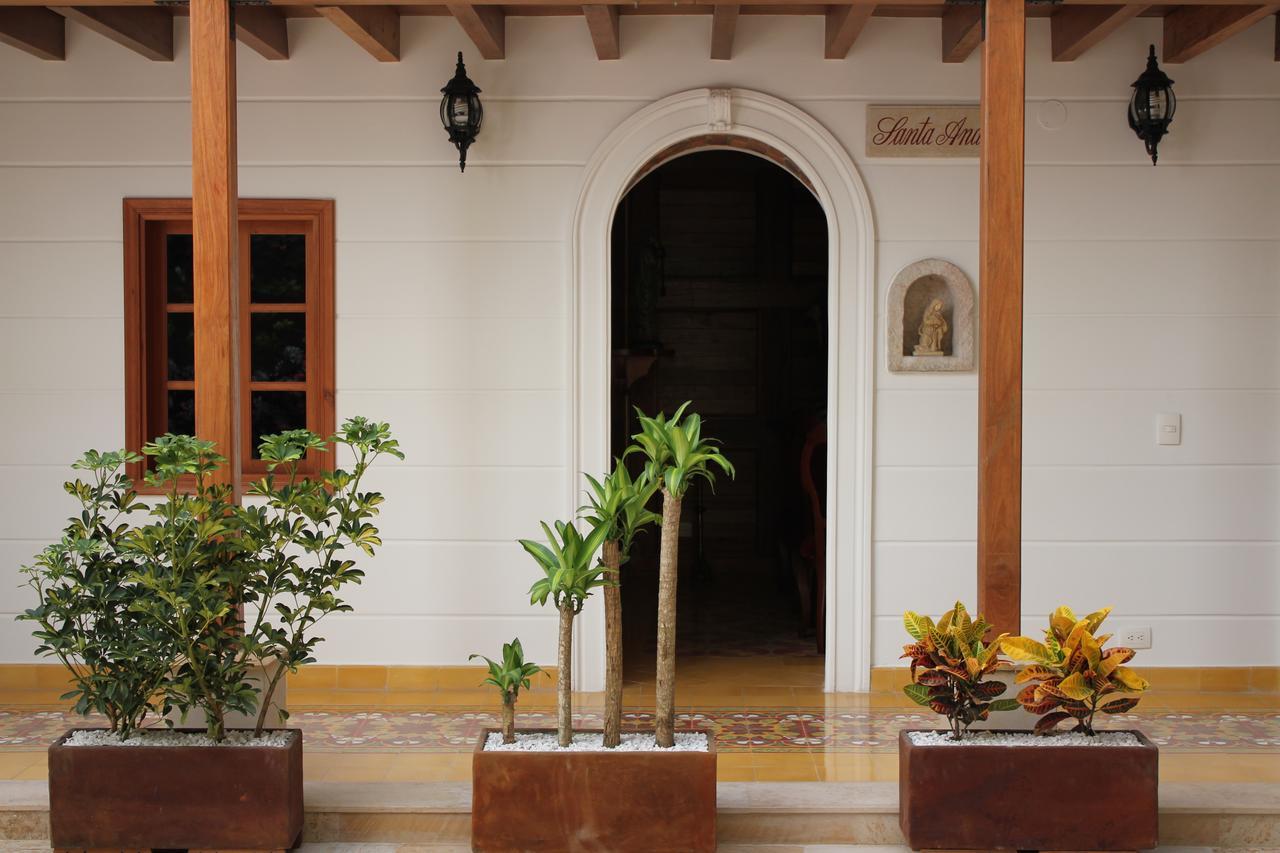 Hotel Santa Lucia Boutique Spa ボゴタ エクステリア 写真 Casa de la Cultura Francesa