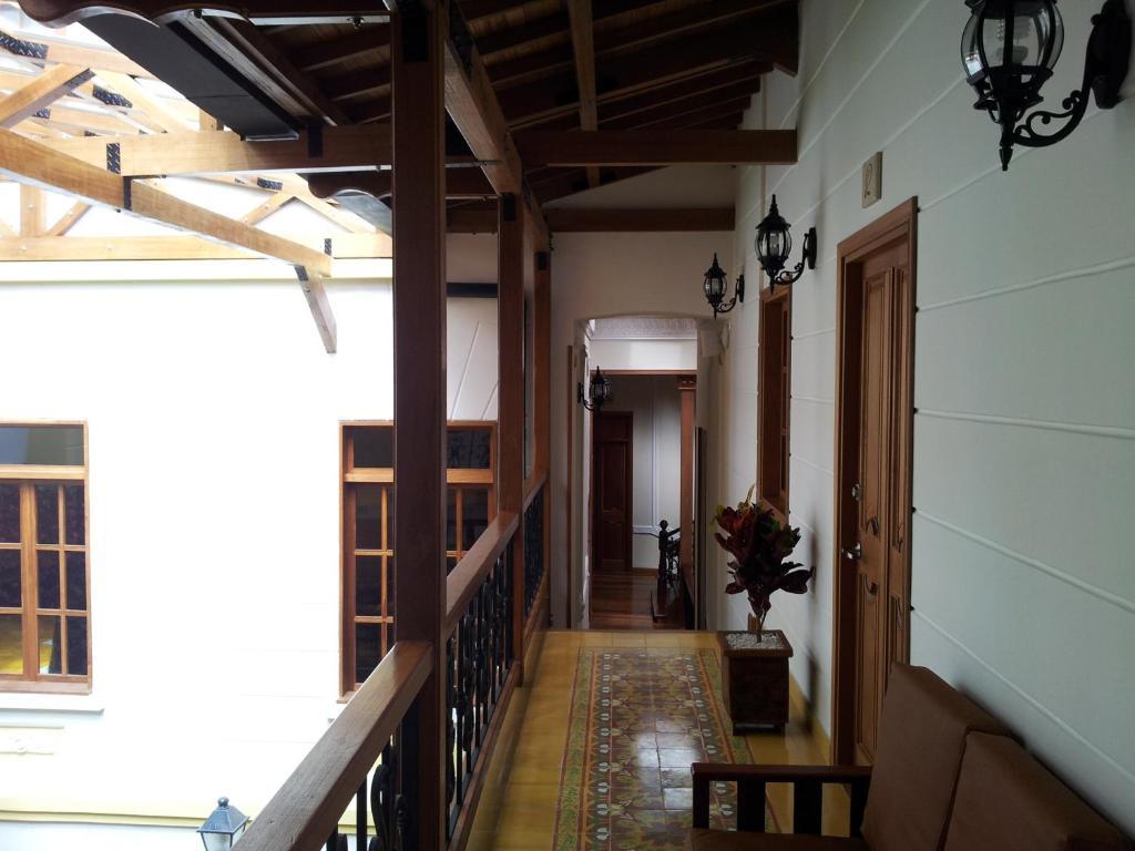 Hotel Santa Lucia Boutique Spa ボゴタ エクステリア 写真 Interior of the house